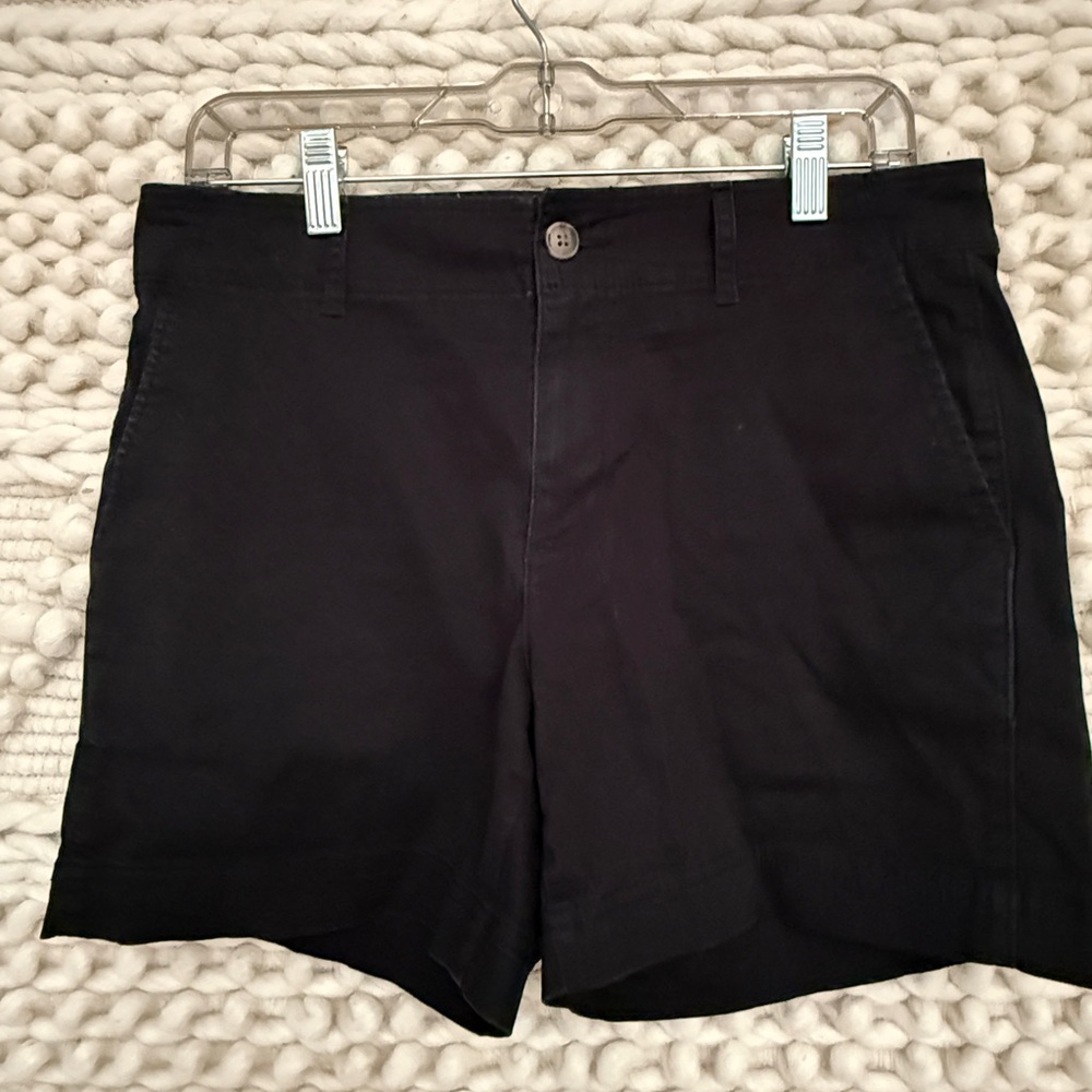 GAP Women's Black 5” Shorts